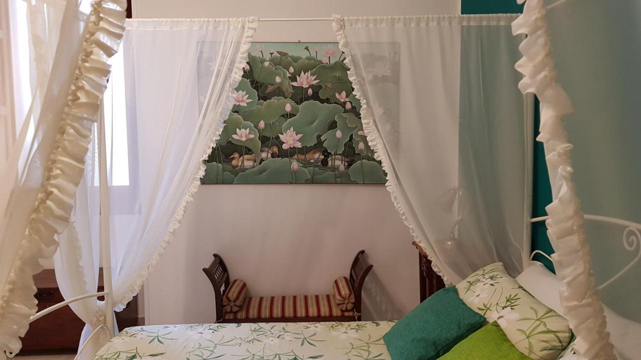 Amanda'S Dream Apartment Taranto Luaran gambar
