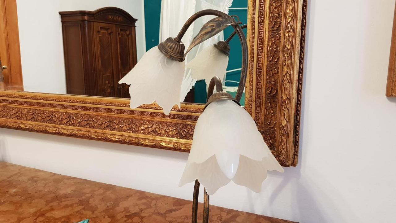 Amanda'S Dream Apartment Taranto Luaran gambar