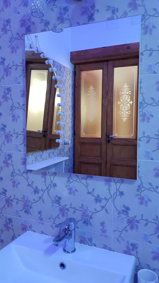 Amanda'S Dream Apartment Taranto Luaran gambar