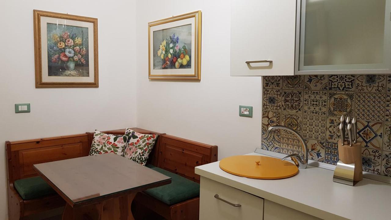 Amanda'S Dream Apartment Taranto Luaran gambar