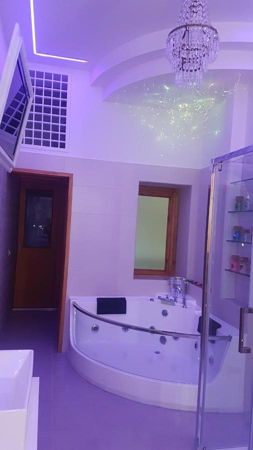 Amanda'S Dream Apartment Taranto Luaran gambar