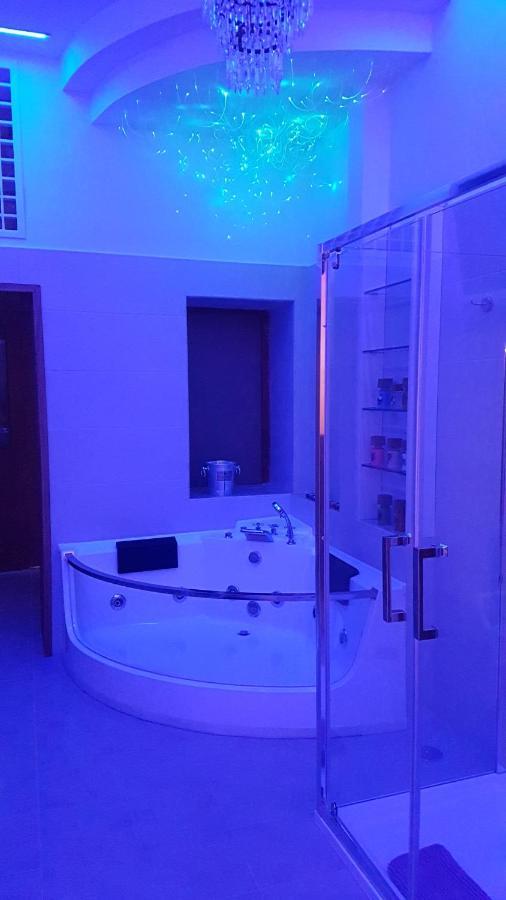 Amanda'S Dream Apartment Taranto Luaran gambar