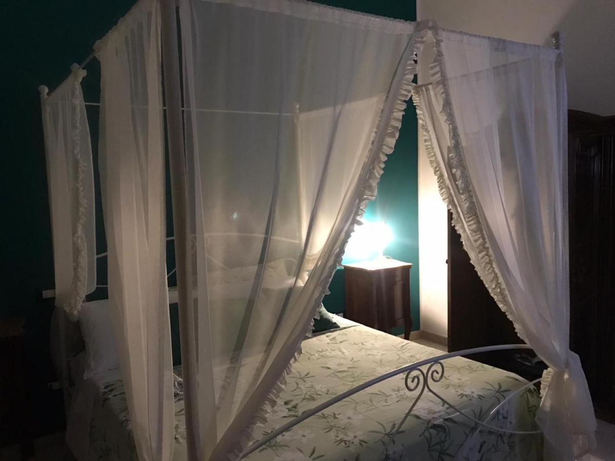 Amanda'S Dream Apartment Taranto Luaran gambar
