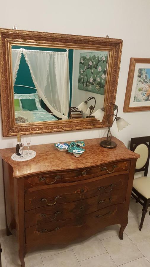 Amanda'S Dream Apartment Taranto Luaran gambar